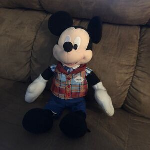 Mickey Mouse Plush Tour Guide New